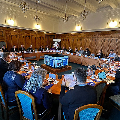 BABD6AFD-911F-402E-BC16-C22847D65327